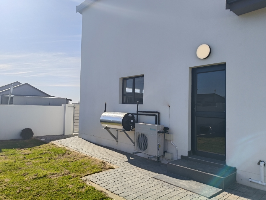 4 Bedroom Property for Sale in Fountains Estate Eastern Cape